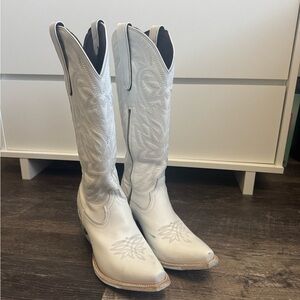 White Embroidered Western Knee-High Heeled Boots